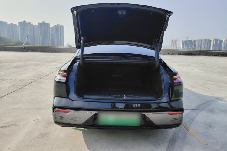 Used Geely Galaxy Galaxy 8 2025 130km EM-i Deluxe Edition