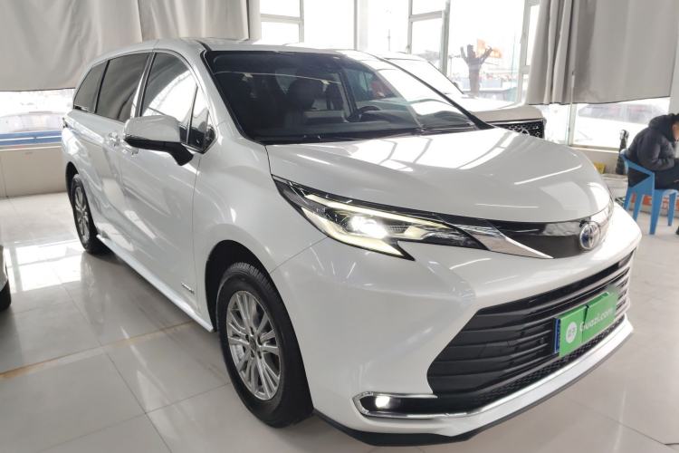 Used Toyota Sienna 2021 2.5L Hybrid Comfort Edition
