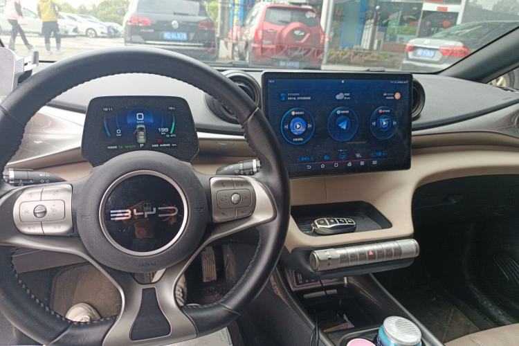 Used BYD Dolphin 2023 420 km Free Version
