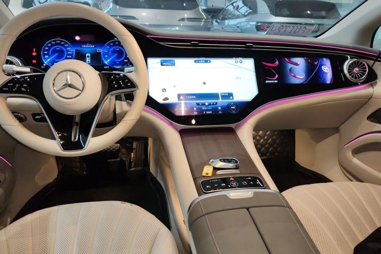 Used Mercedes-Benz EQS 2022 Updated Version 450+ Pioneer Edition Interior 2