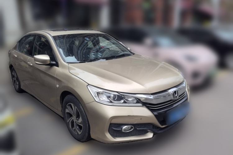 Used Honda Accord 2016 2.0L Elite Edition Front Right 45 Deg