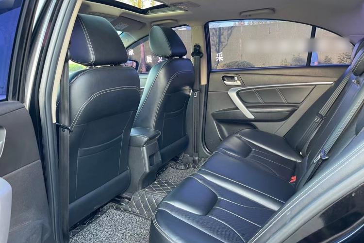 Used Geely Auto Emgrand 2017 Sedan Million Edition 1.5L Manual - Upward Version