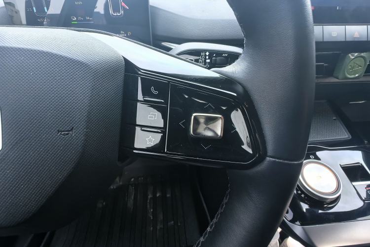 Used MG 4 EV 2022 425 km Luxury Edition
