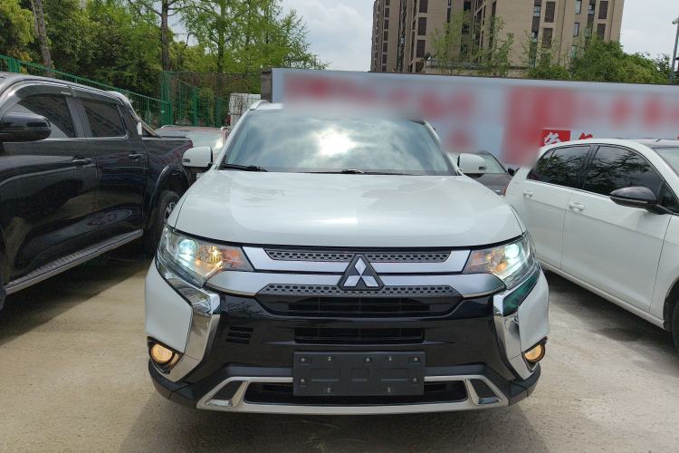 Used Mitsubishi Outlander 2020 2.0L Two-Wheel Drive Enjoyment Version 5 Seats
