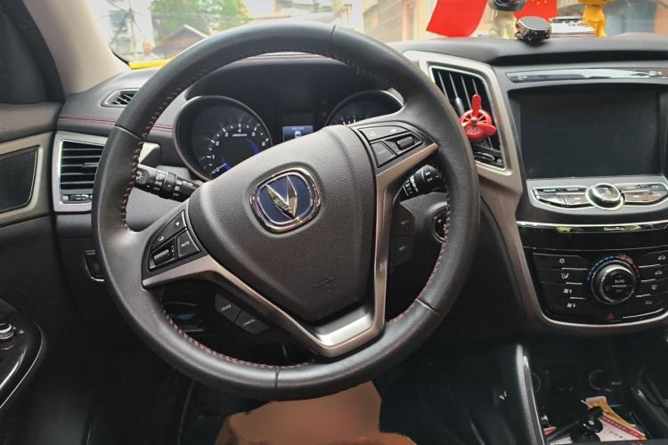 Used CHANGAN CS75 2017 Shangku Edition 1.5T Manual ZhiXiang Model