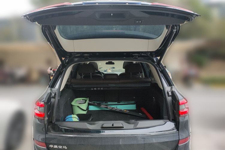 Used BMW X5 2022 xDrive 30Li Luxury M Sport Package
