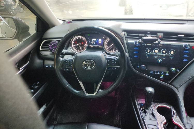 Used Toyota Camry 2019 2.0G Luxury Edition China VI Standard