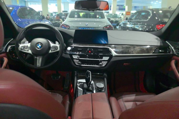 Used BMW 5 Series 2018 Restyled 530Li Leading Edition M Sport Package