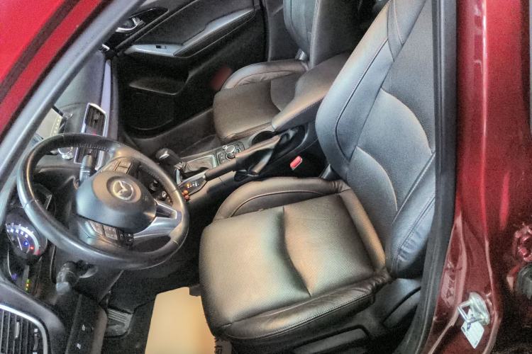 Used Mazda 3 Axela 2016 Sedan 2.0L Automatic Sport Model