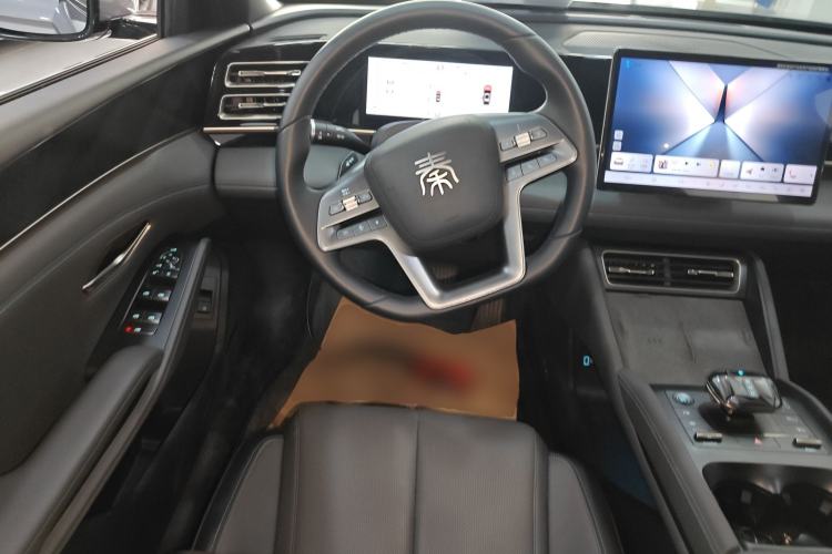 Used BYD Qin L 2025 DM-i Smart Drive 120KM Superior Model
