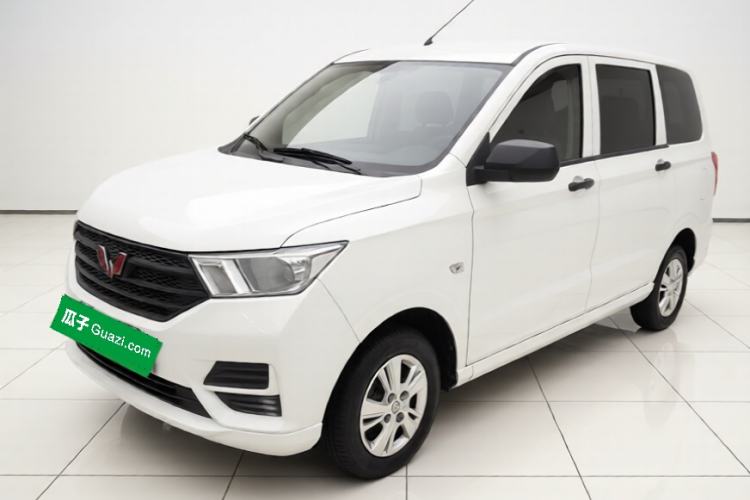Used Wuling Hongguang 2019 1.5L S Basic Version China VI Standard LAR