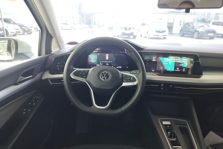 Used Volkswagen Golf 2023 Facelift 280TSI DSG Pro