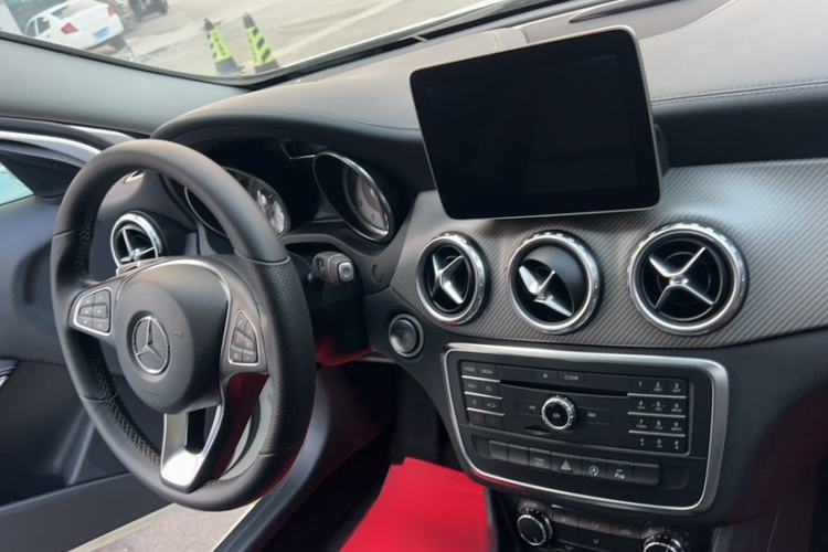 Used Mercedes-Benz GLA 2016 GLA 200 Fashion Model Interior 4