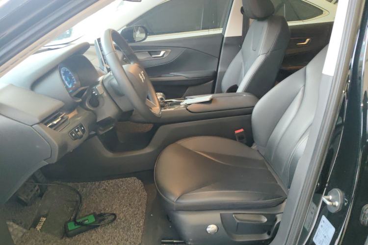 Used Hongqi E-QM5 2022 431 km Charge & Enjoy Edition
