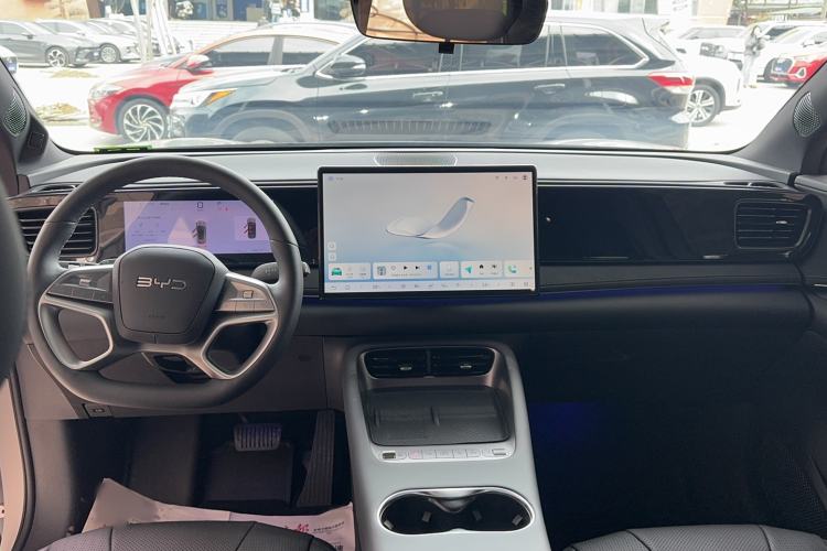 Used BYD Sealion 06 New Energy 2025 Model DM-i 170 Navigation Pro Edition
