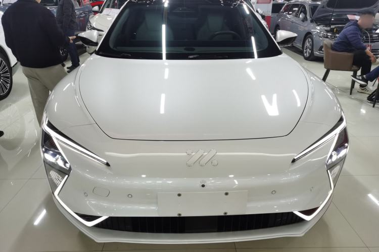 Used IM L7 2022 Pro Model Front