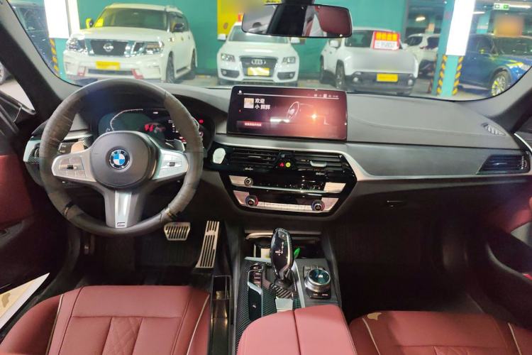 Used BMW 5 Series 2023 530Li Leading Model M Sport Package Center Console