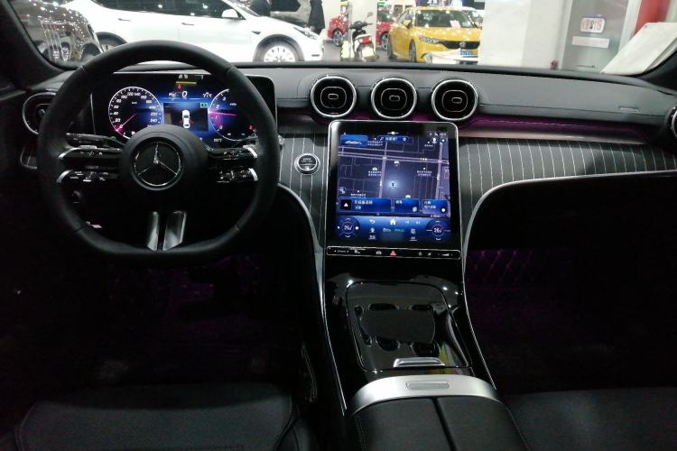 Used Mercedes-Benz C-Class 2023 C 200 L Sport Edition Center Console