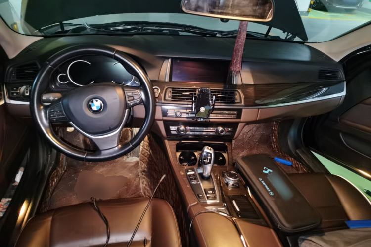 Used BMW 5 Series 2014 525Li Luxury Design Package
