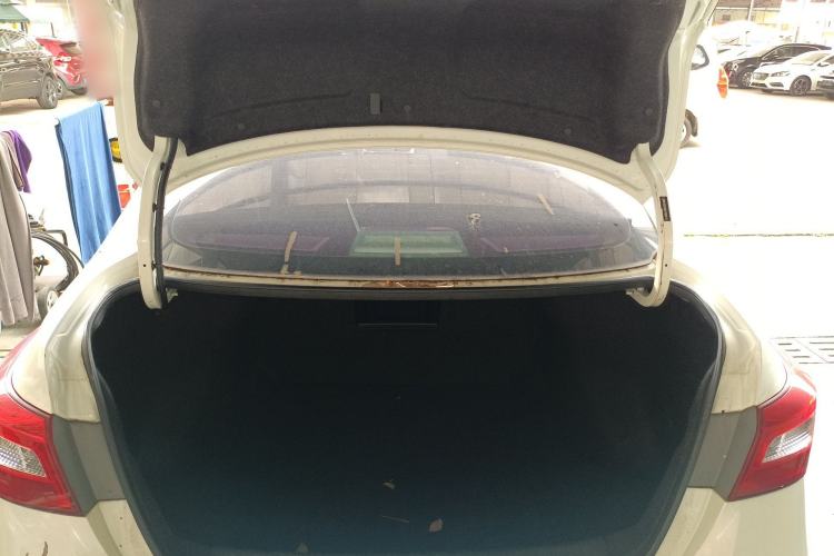 Used Nissan Sylphy 2016 1.6 XL CVT Deluxe Edition Trunk