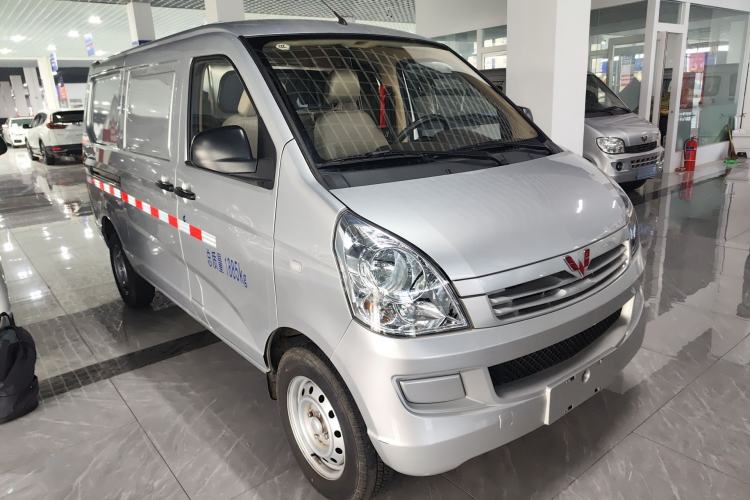 Used Wuling Rongguang S 2023 1.5L Basic Enclosed-Window Vehicle 2 Seats
