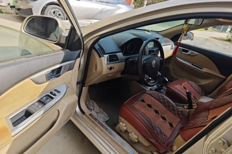 Used Buick Excelle 2013 1.5L Manual Classic Model