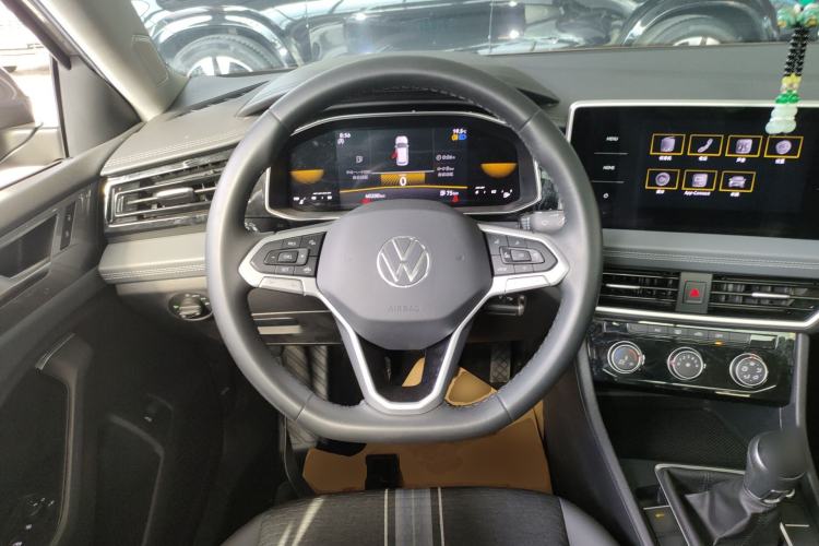 Used Volkswagen Sagitar 2023 200TSI Manual Flyover Edition
