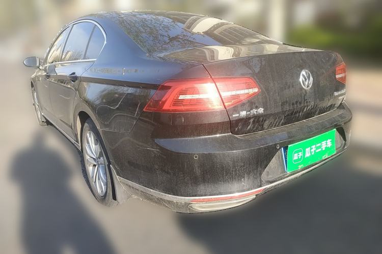 Used Volkswagen Magotan 2018 330TSI DSG Luxury Model Rear Left 45 Deg