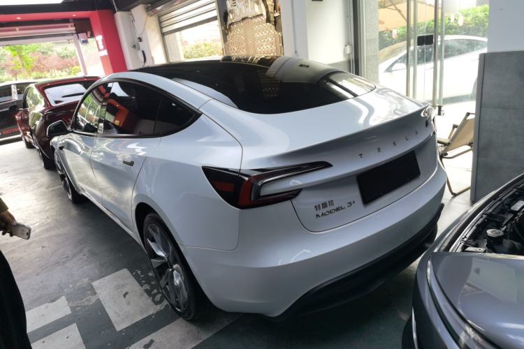 Used Tesla Model 3 2023 Long-Range All-Wheel-Drive Version