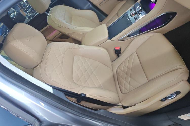 Used Jaguar F-PACE 2022 P250 HSE Right Front Seat