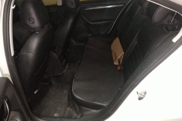 Used Skoda Octavia 2016 1.6L Automatic Smart Drive Edition Interior 4