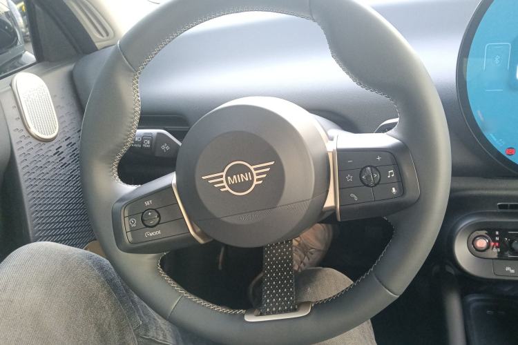 Used MINI Electric MINI COOPER 2024 456km COOPER E Classic Edition