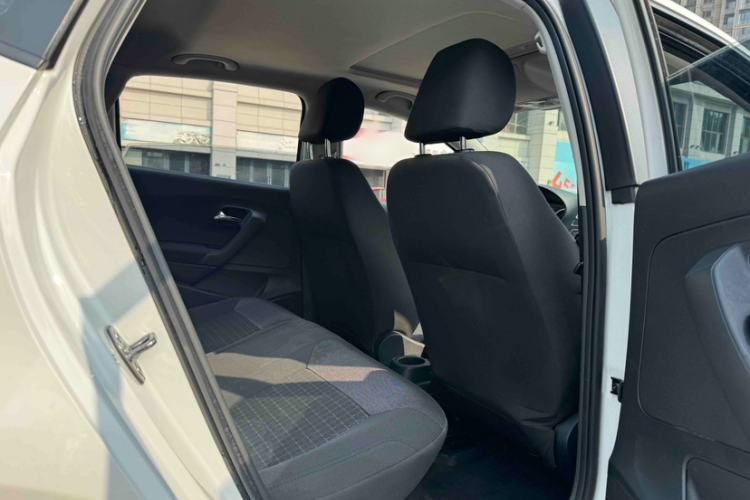 Used Volkswagen Polo 2016 1.6L Automatic Comfort Model