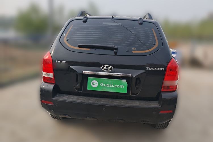 Used Hyundai Tucson 2013 2.0L Manual Two-Wheel Drive Fashion Edition Rear