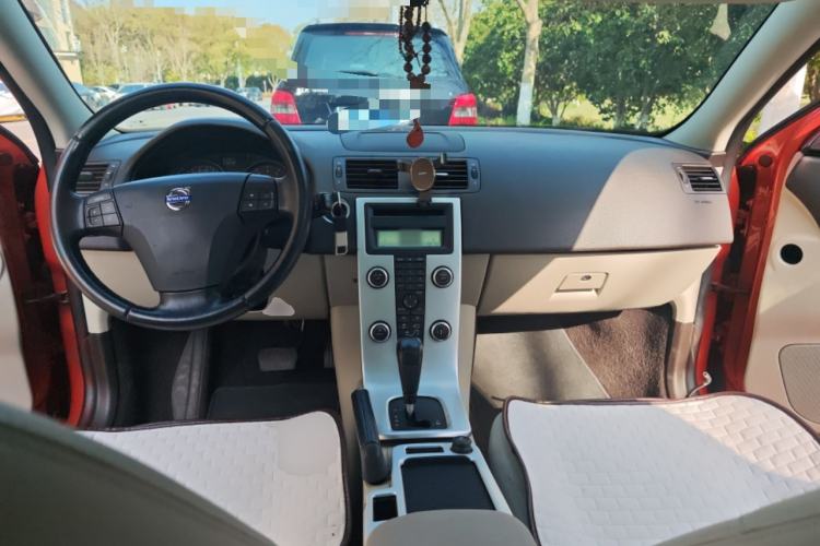 Used Volvo C30 2012 2.0L Aktiv