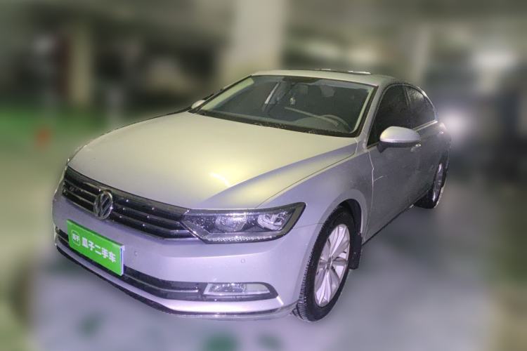 Used Volkswagen Magotan 2019 330TSI DSG Leading Edition China V Standard