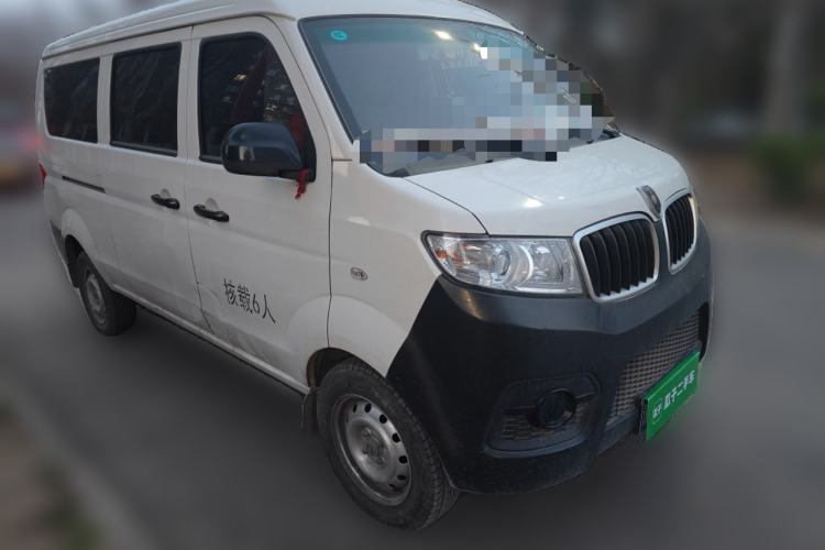 Used Jinbei Hiace X30 2023 1.5L Super-Comfortable Passenger Van 5/6/7-Seater Non-Air-Conditioned Version Model SWC15M Front Right 45 Deg