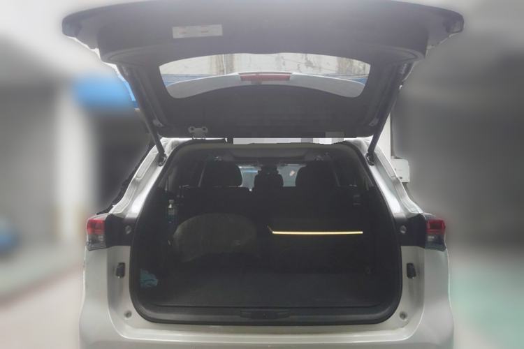 Used Toyota Highlander 2024 2.5L Smart Electric Hybrid Dual-Engine Four-Wheel Drive Prestige Version – 7 Seats