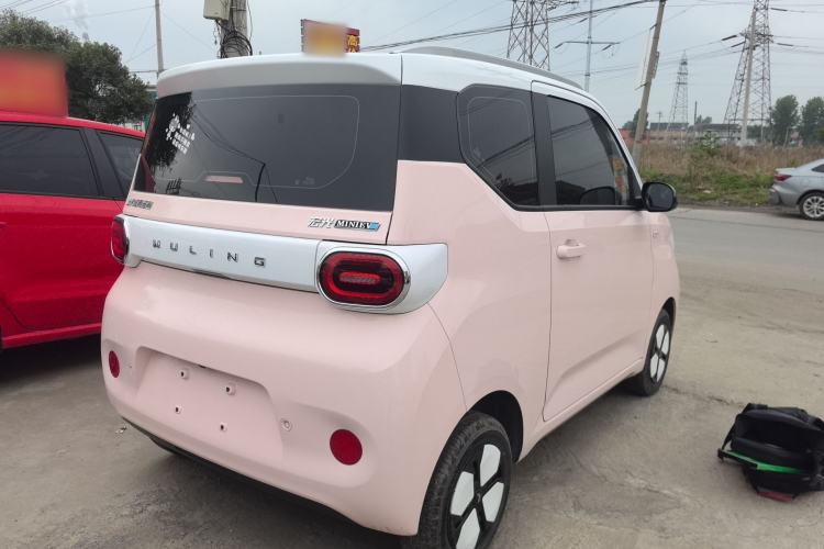 Used Wuling Hongguang MINIEV 2024 3rd Generation 215km Advanced Version

