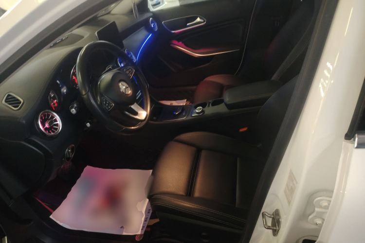 Used Mercedes-Benz GLA 2017 GLA 200 Fashion Model