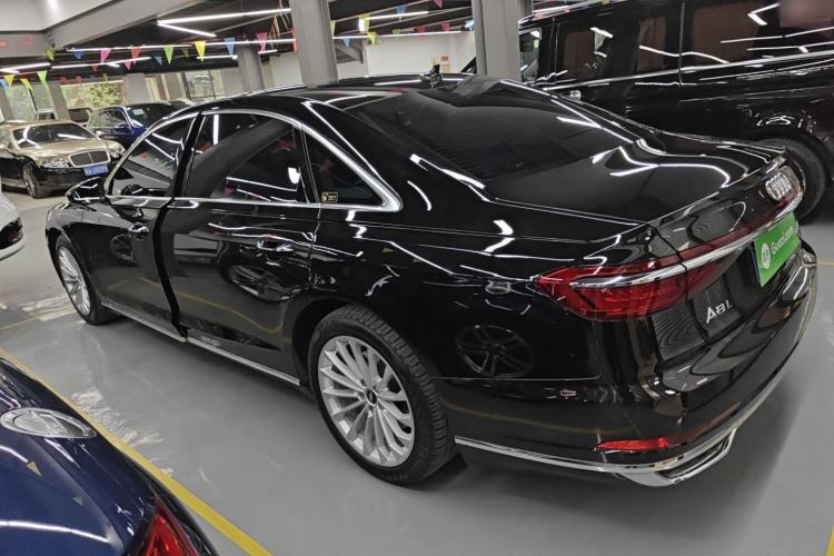 Used Audi A8 2022 A8L 50 TFSI quattro Comfort Edition Collector's Model
