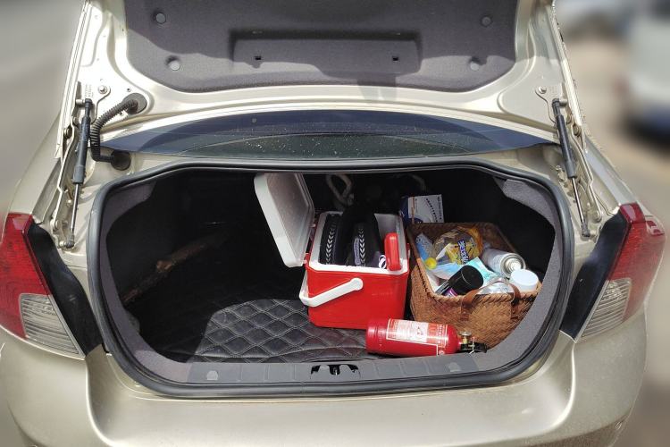 Used Volvo S40 2011 2.0L Automatic ZhiShang Edition
