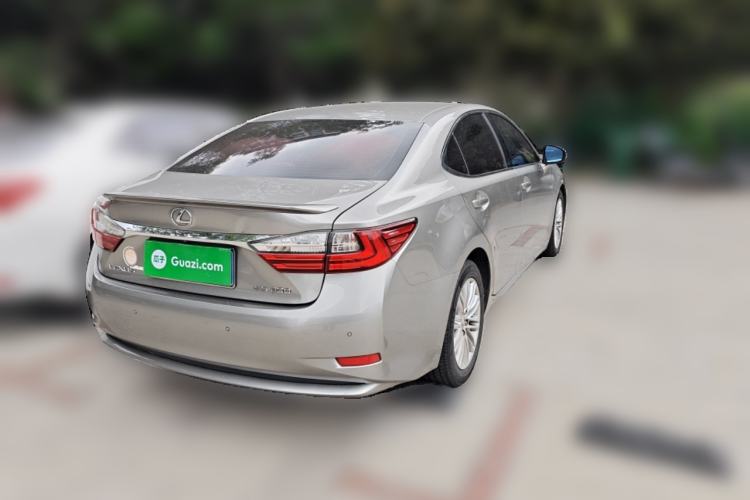 Used Lexus ES 2015 200 Elite Edition Rear Right 45 Deg