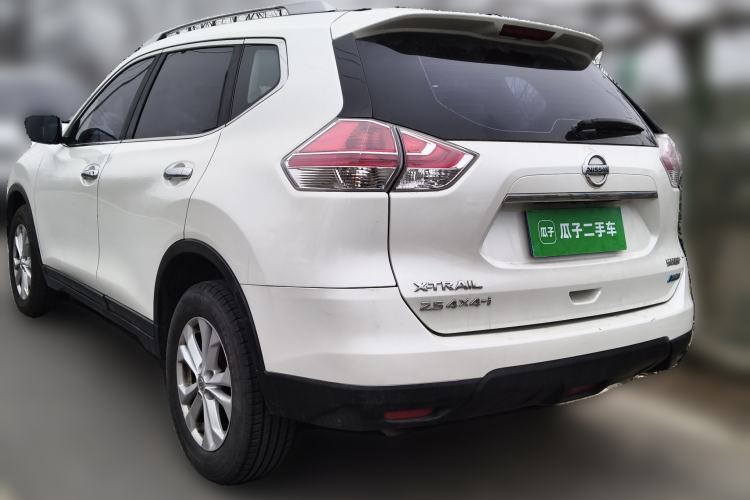 Used Nissan X-Trail 2014 2.5L CVT Leading Edition 4WD