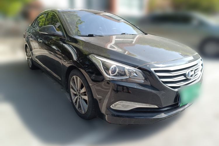 Used Hyundai Mistra 2014 1.8L Automatic Deluxe DLX Model Front Right 45 Deg