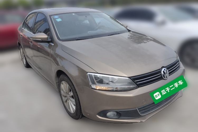 Used Volkswagen Sagitar 2014 Revised Version 1.4TSI Automatic Luxury Edition Front Right 45 Deg