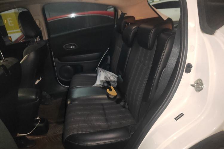 Used Honda Vezel 2017 1.8L CVT Front-Wheel Drive Pioneer Edition