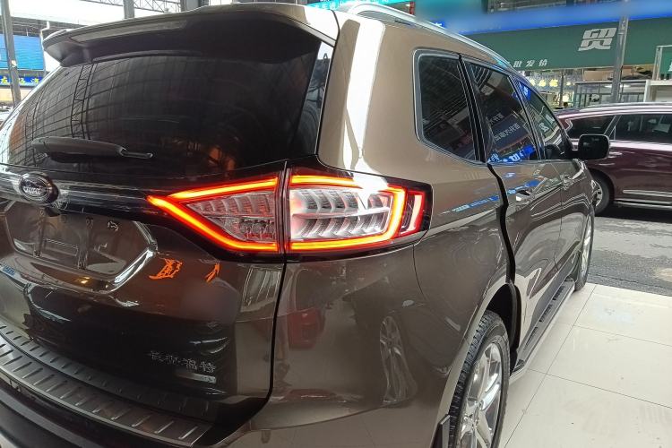 Used Ford Edge 2016 EcoBoost 245 Two-Wheel-Drive Titanium 7-Seater
