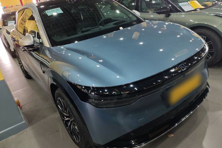 Used Zeekr 7X 2025 100 kWh Long-Range Rear-Wheel Drive with Intelligent Driving Features
