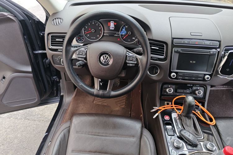 Used Volkswagen Touareg 2017 3.0 TSI Touareg Model Steering Wheel